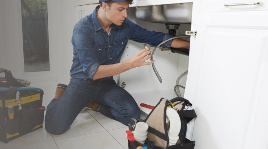 Local water heater installation in Woodburn, IN